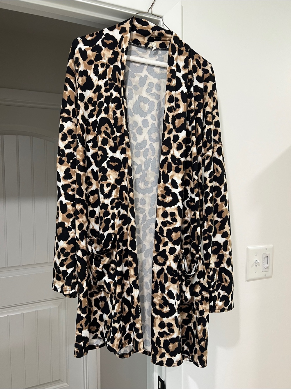 Beeson River Leopard Print Open Cardigan - Black, Beige, Tan size Large - Picture 3 of 6